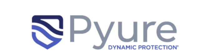 Pyure 淨化主機放在客廳邊櫃上運轉
